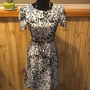 ❄️ASOS black and white midi dress size 1❄️